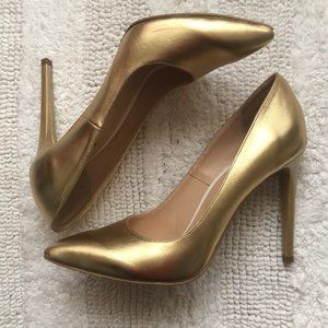 Bespoke golden leather high heel pumps, custom hand made